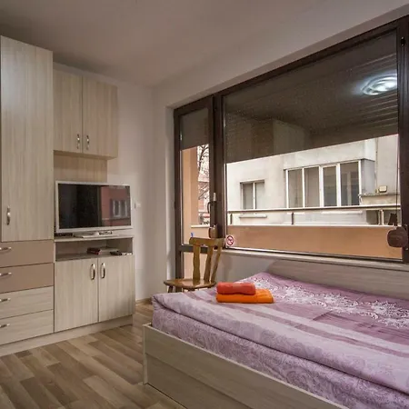 Апартаменты Julius Near Center *